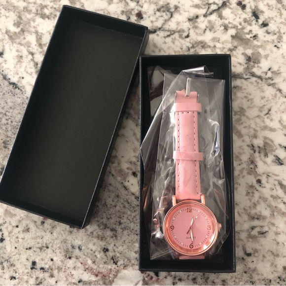 🆕 Pink Watch - Picture 1 of 5